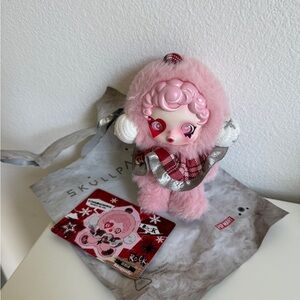 SKULLPANDA Winter Symphony Series Plush - Rhapsody